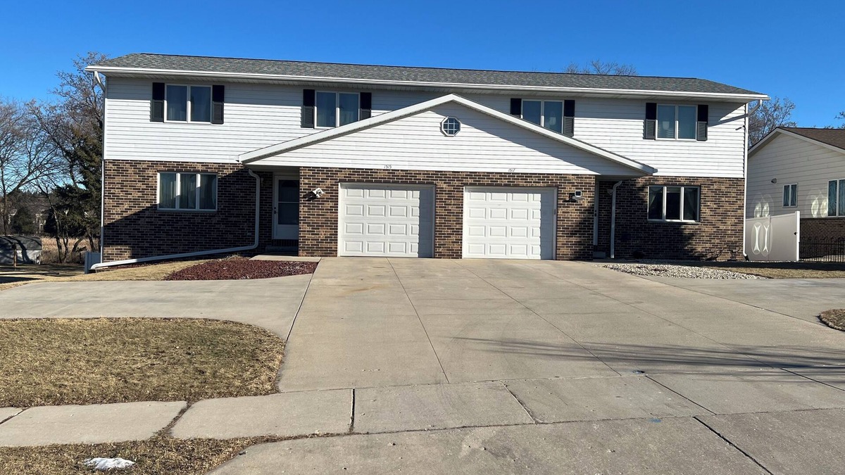 West Bend Condo | 3-bedroom condo in charming West Bend with AC, WiFi. Enjoy your stay