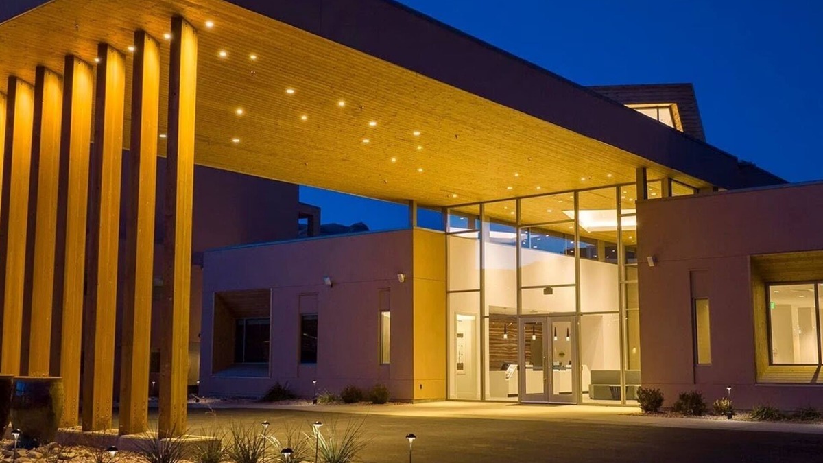 Moab Condo | 3-bedroom condo in gorgeous Moab with AC, fitness room. Start your adventure