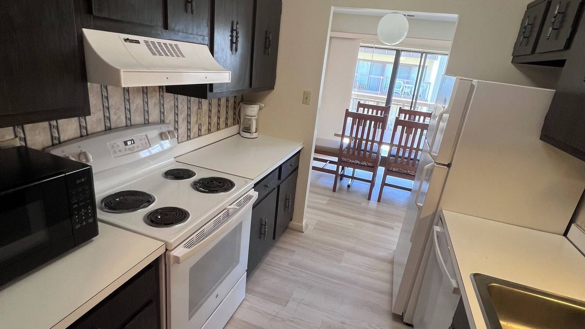 Caine Woods Condo | 3-bedroom condo in lovely North Ocean City roomy for 2 families with children