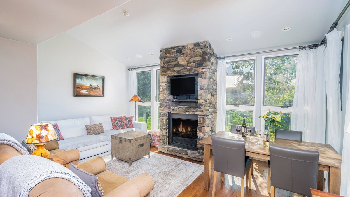 Telluride Condo | 3 Bedroom Condo Steps to the Telluride River Trail and The Coonskin Lift