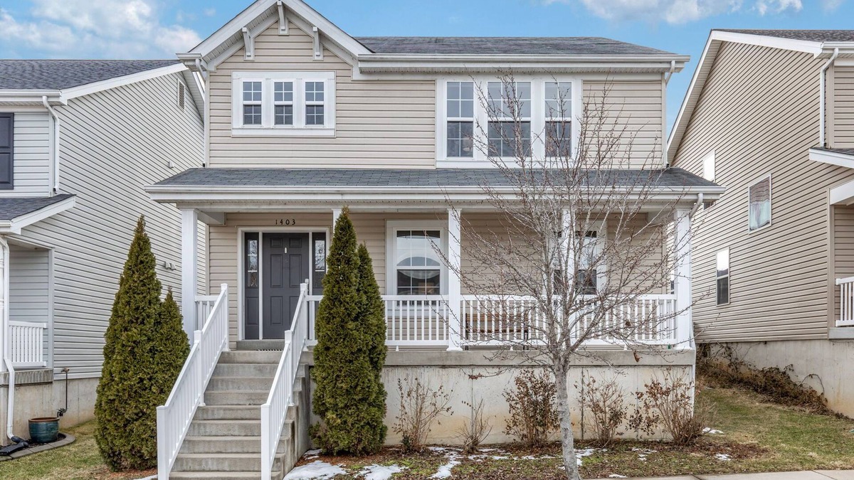 Cottleville House | 3 Bedroom Cottleville Retreat By StayLage