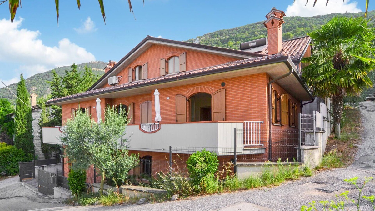 Nerbisci Apartment | 3 bedroom cozy apartment in Gubbio