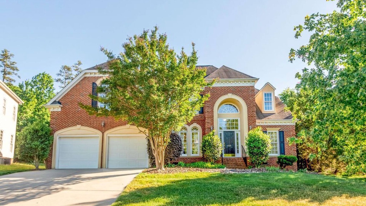 Prosperity Church Road House | 3 Bedroom Cozy, Comfy Home in the Queen City!