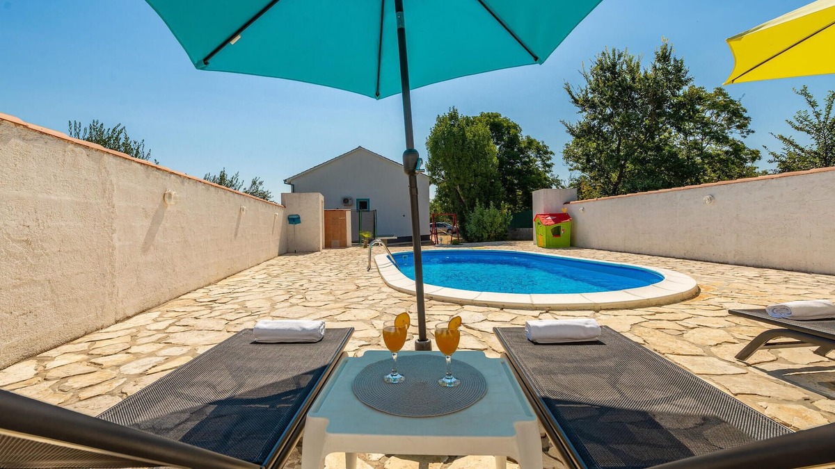 Podgradina House | 3 bedroom cozy home in Podgradina