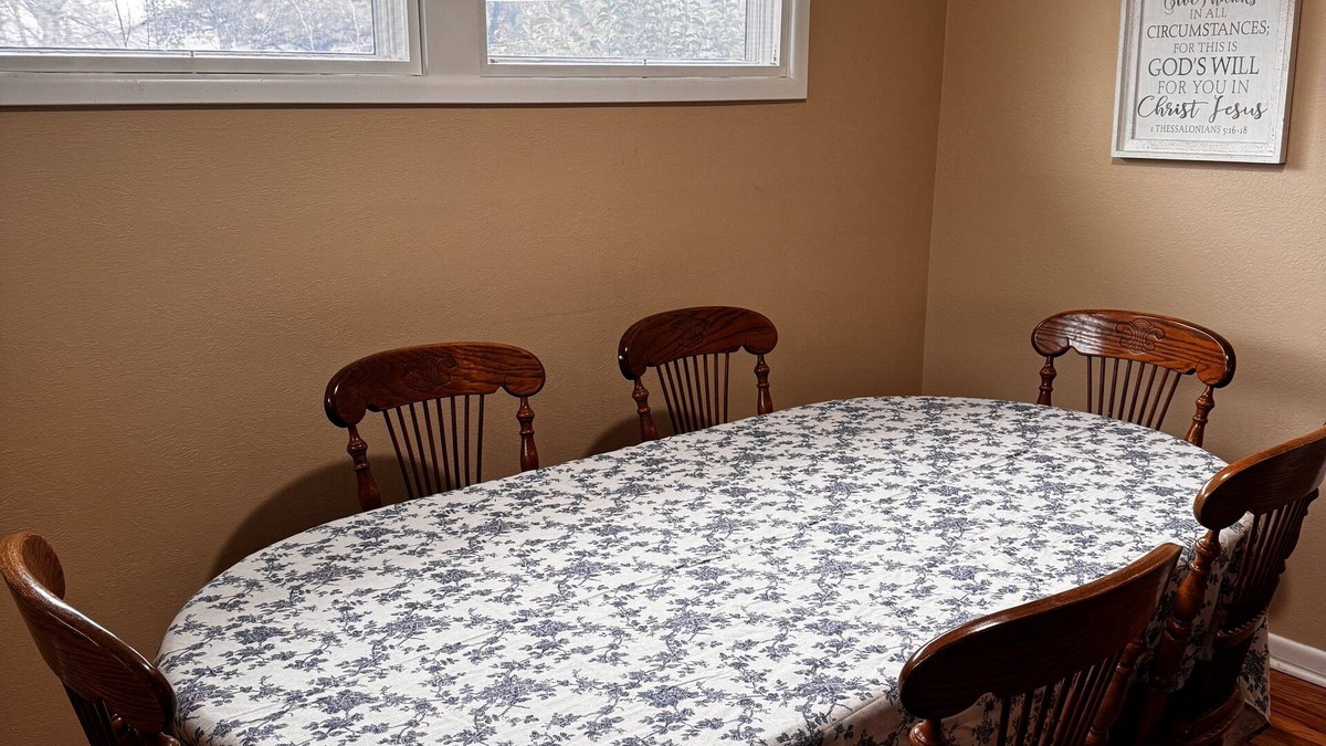Meadowbrook House | 3-bedroom cozy house with easy access to Fort Worth, TX.