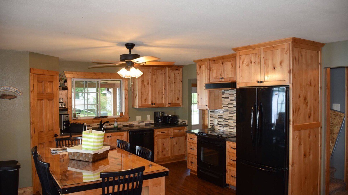 Pickerel House | 3 Bedroom Custom Lake Home
