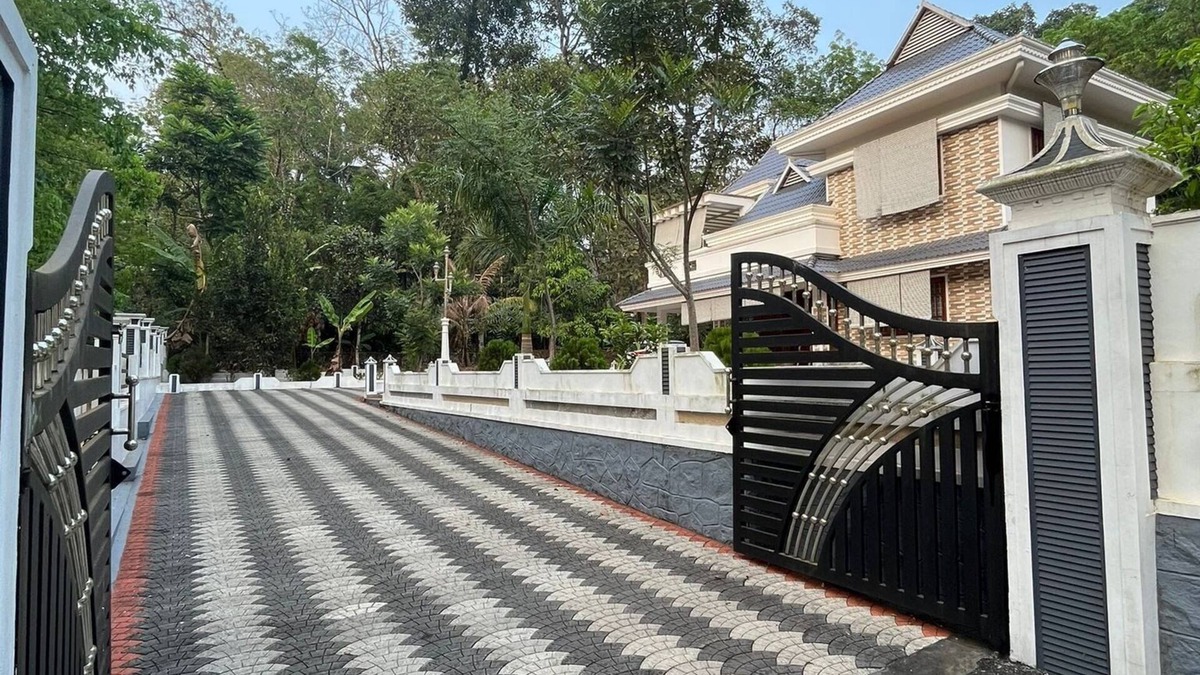 Kuravilangad House | 3 bedroom double story House