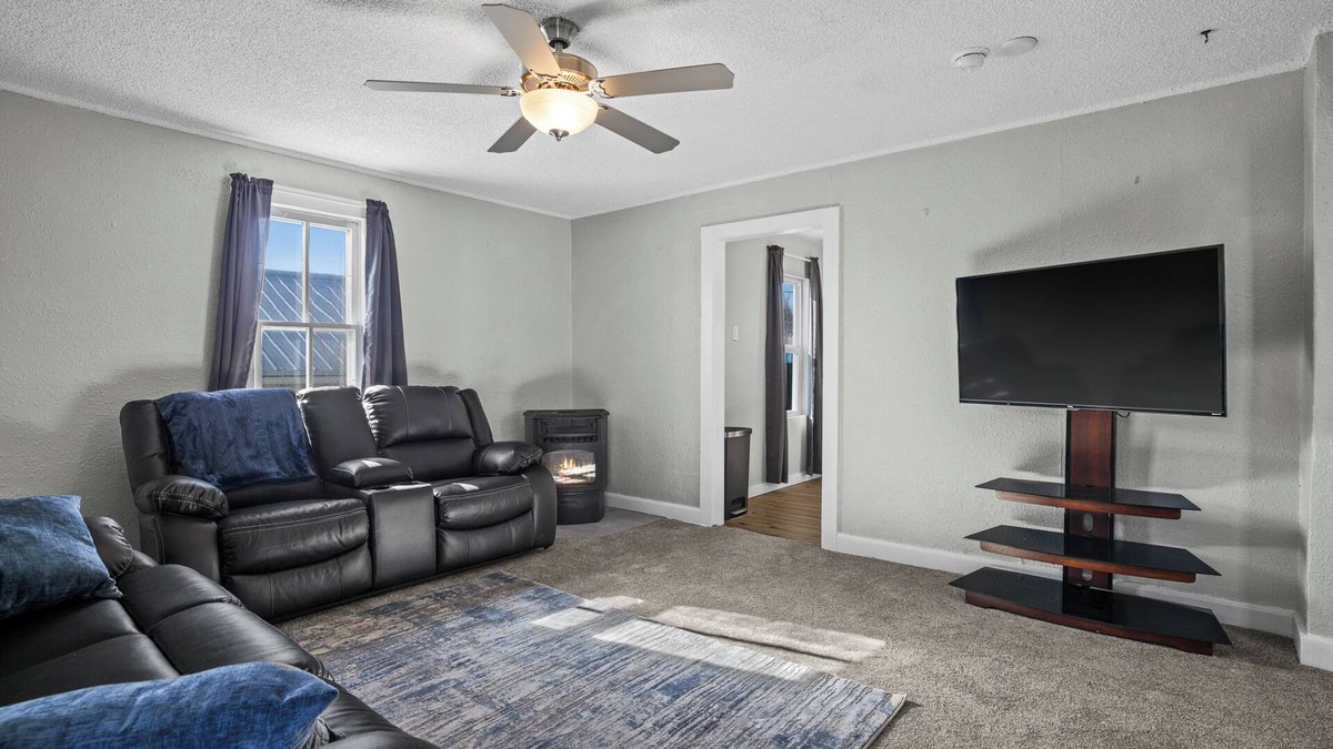 Casper House | 3 Bedroom Fully Remodeled and Centrally Located!