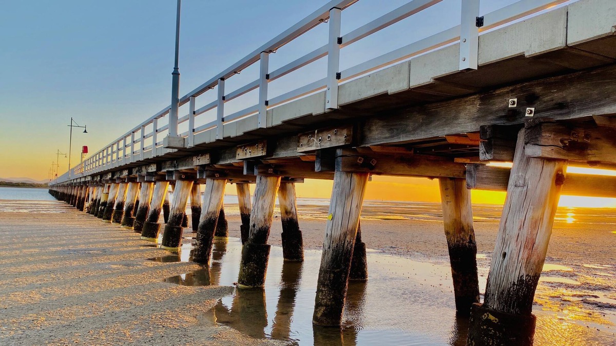 Port Welshpool House | 3 bedroom home. Fitted sheets provided. BYO pillows, doonas, blankets & towels.