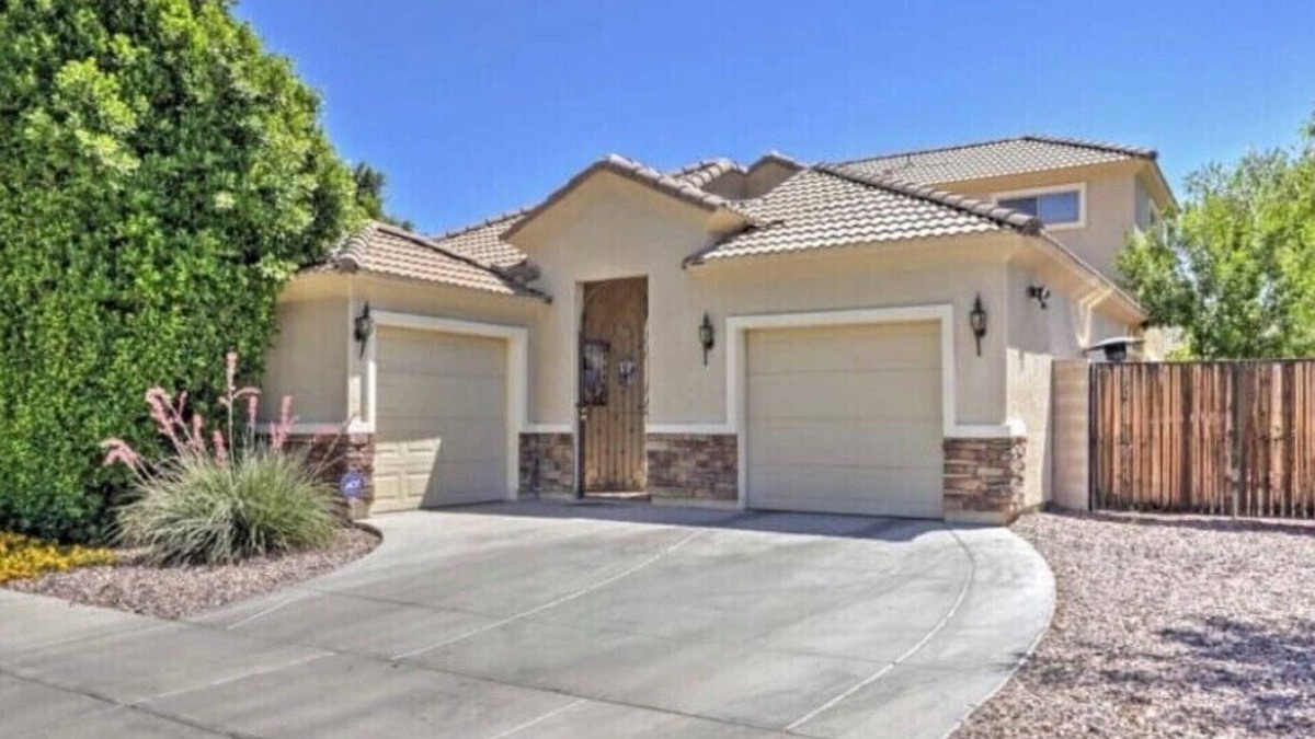 South Mountain House | 3 Bedroom home just 15 mint from sky harbor airport in south mountain