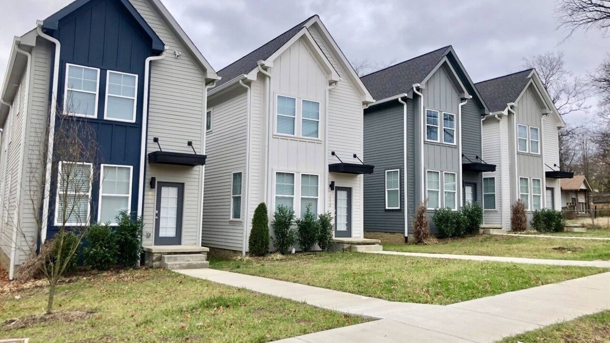Radnor House | 3-bedroom home with free parking, close to everything Nashville offers