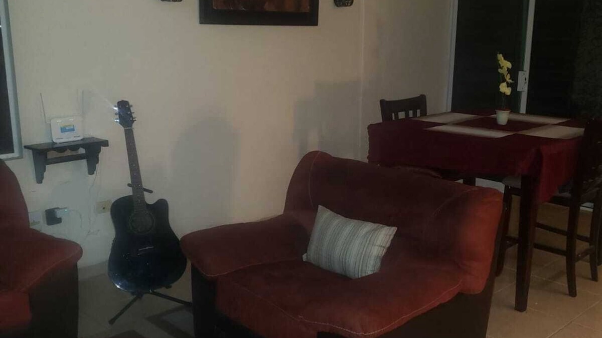 Reynosa House | 3 BEDROOM HOME WITH POOL