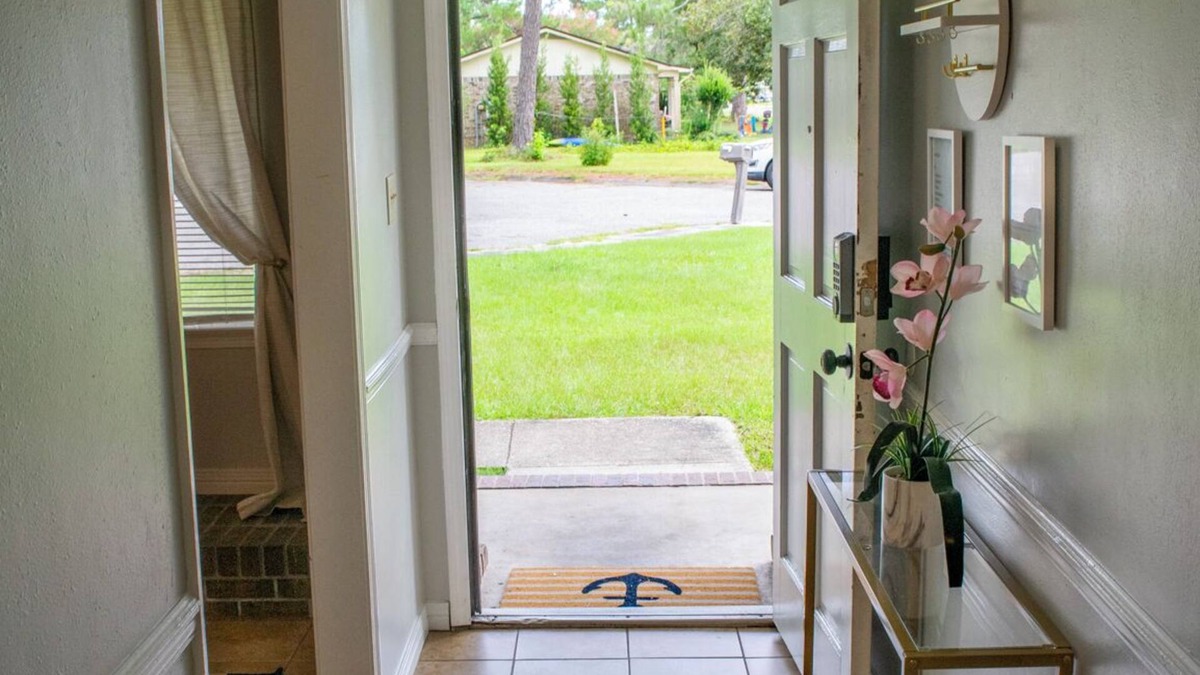 Myrtle Grove House | 3-bedroom house 15 min from Perdido Beach!