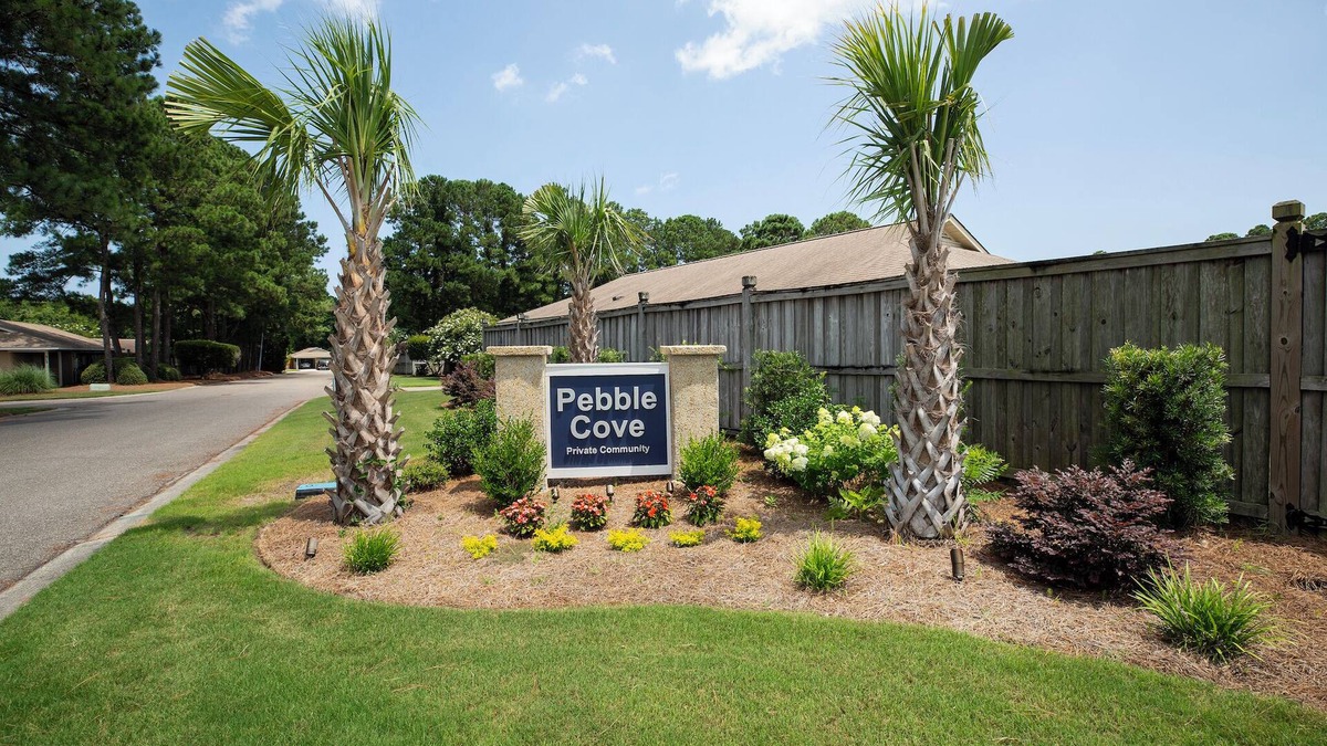 Ogden House | 3-bedroom house in charming Wilmington near Mayfaire, Beach, UNCW, & Downtown