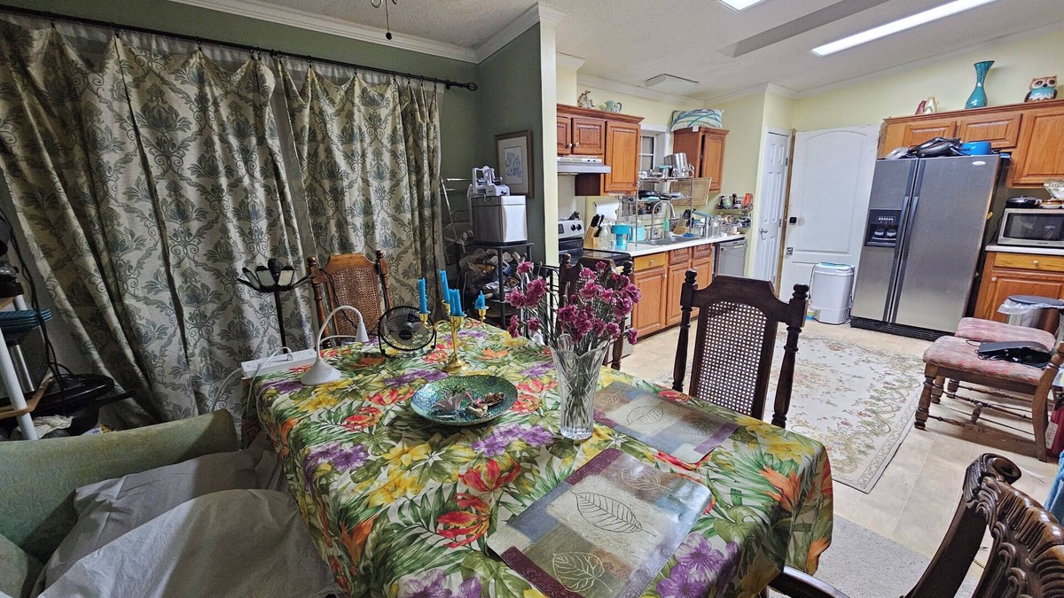 Raleigh House | 3-bedroom house in delightful S Raleigh WiFi, AC
