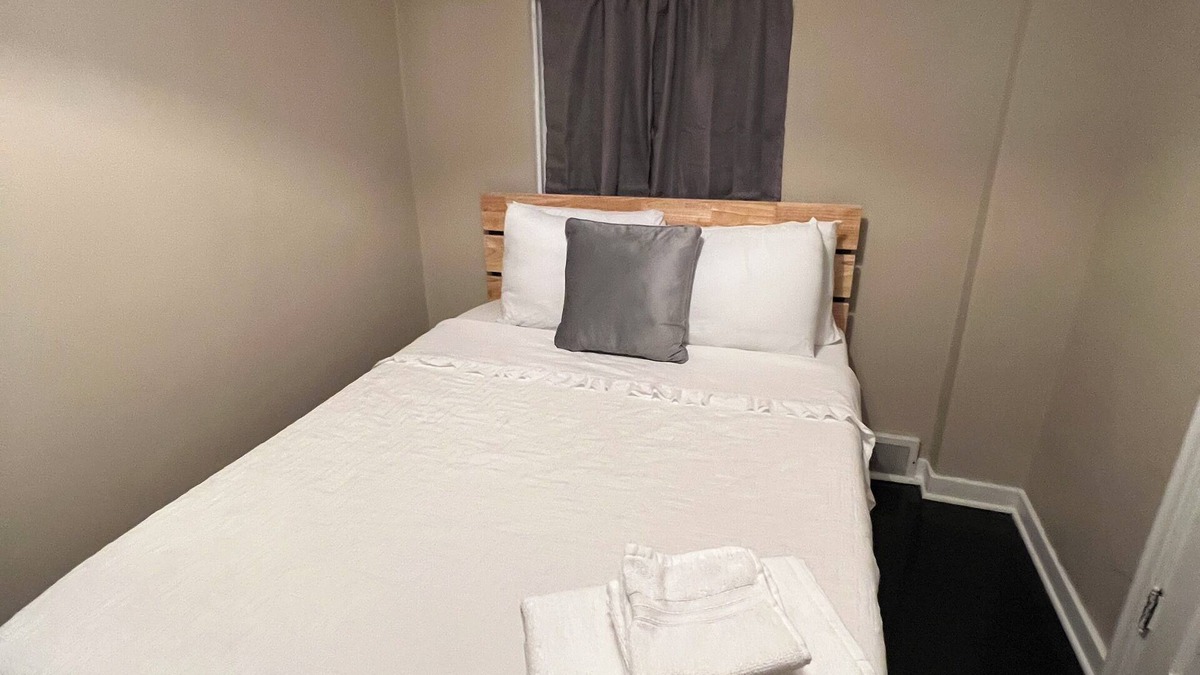 Bellevue House | 3-bedroom house in fabulous Pittsburgh with AC, WiFi