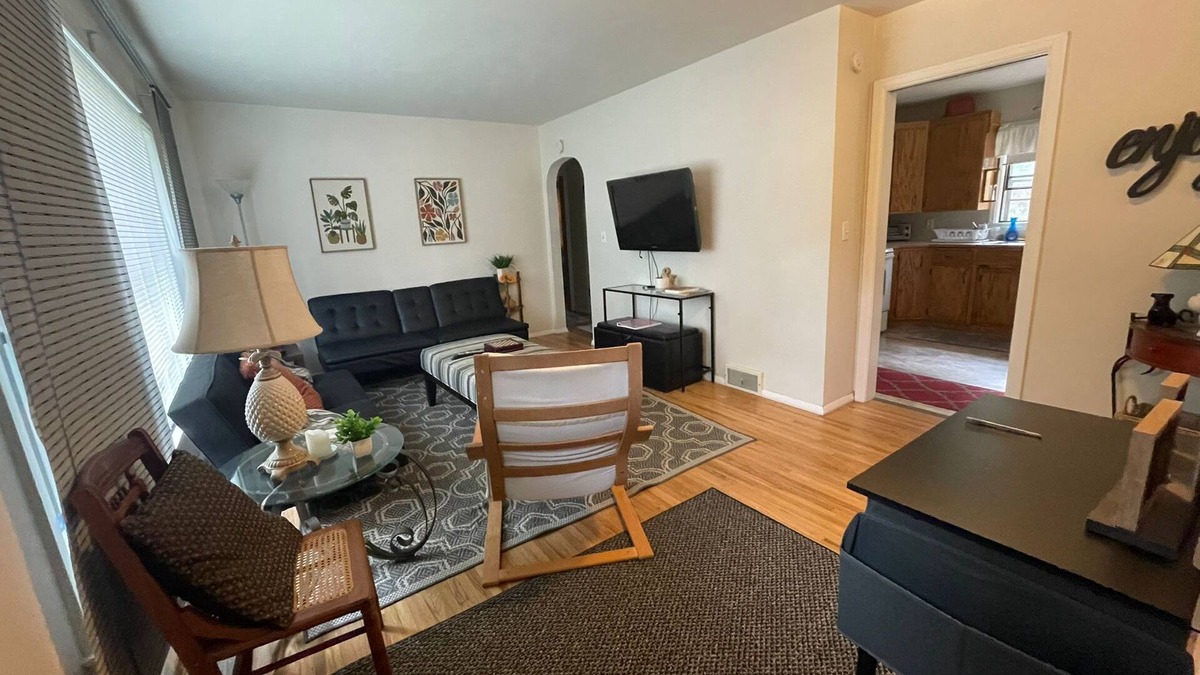 Moorhead House | 3-bedroom house in Moorhead in nearby colleges