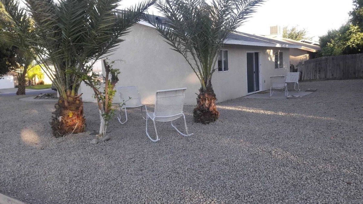 Coalinga House | 3-bedroom house in tranquil Coalinga