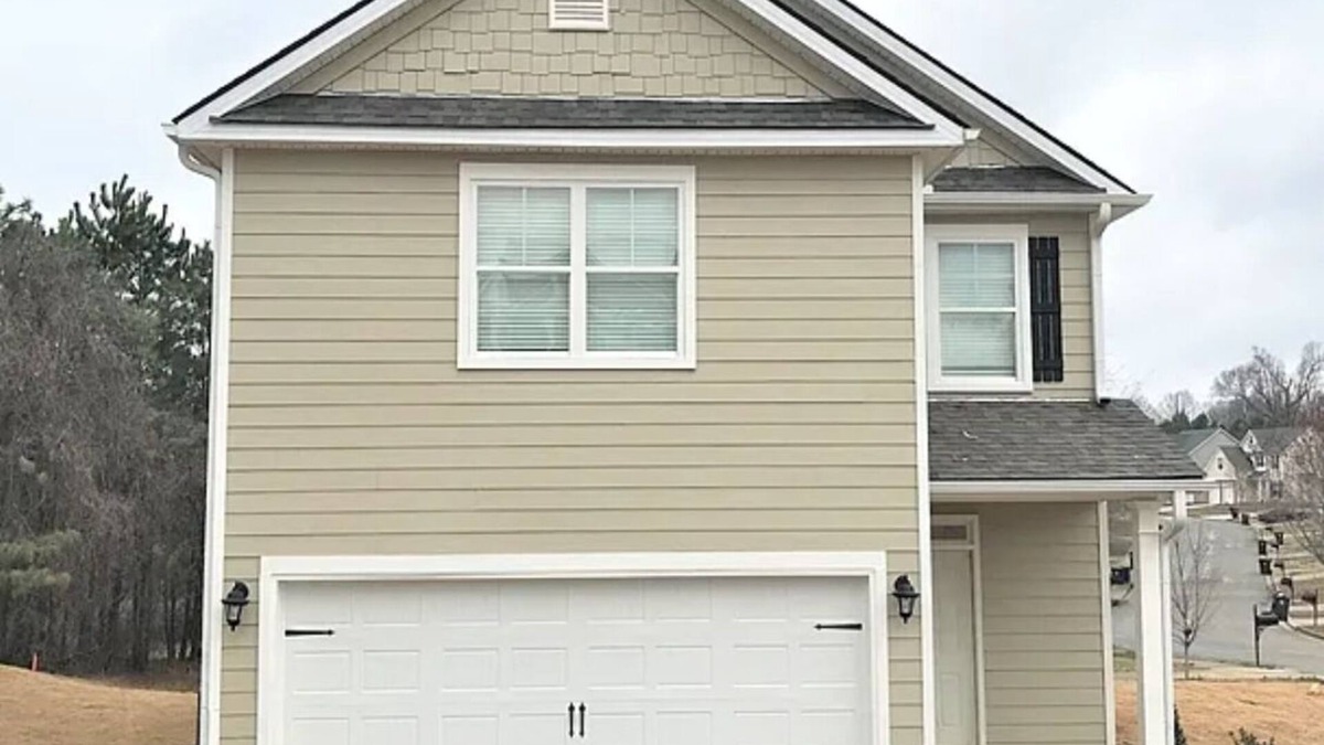 Douglasville House | 3-bedroom house in nice Douglasville with WiFi, AC. Enjoy your stay