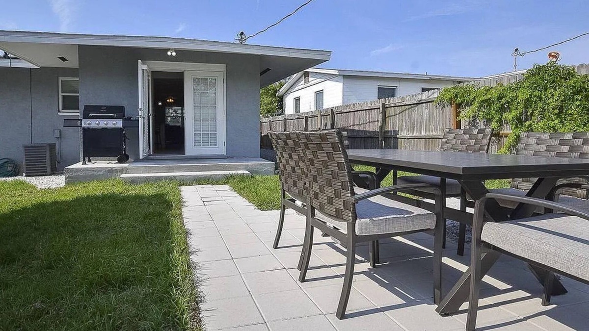 Holland By The Sea House | 3-bedroom house in superb very close to Ormond Beach with AC