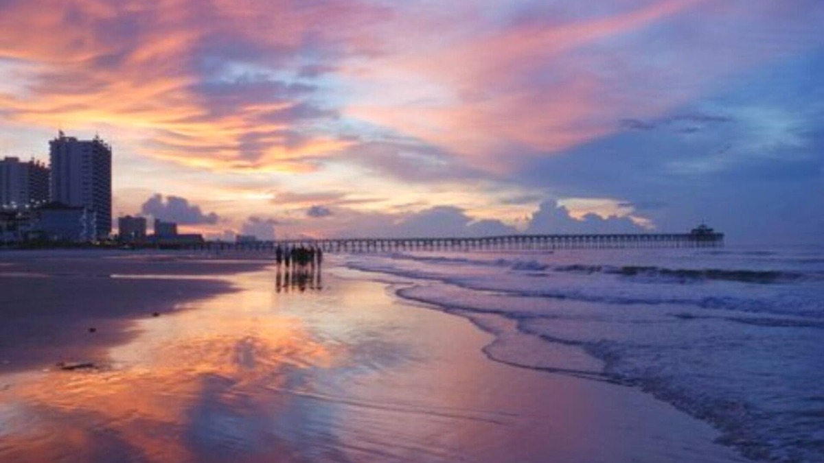 Arcadian Shores Condo | 3 Bedroom Lockoff Suite on Myrtle Beach! 2 Living areas, 2 Kitchens!