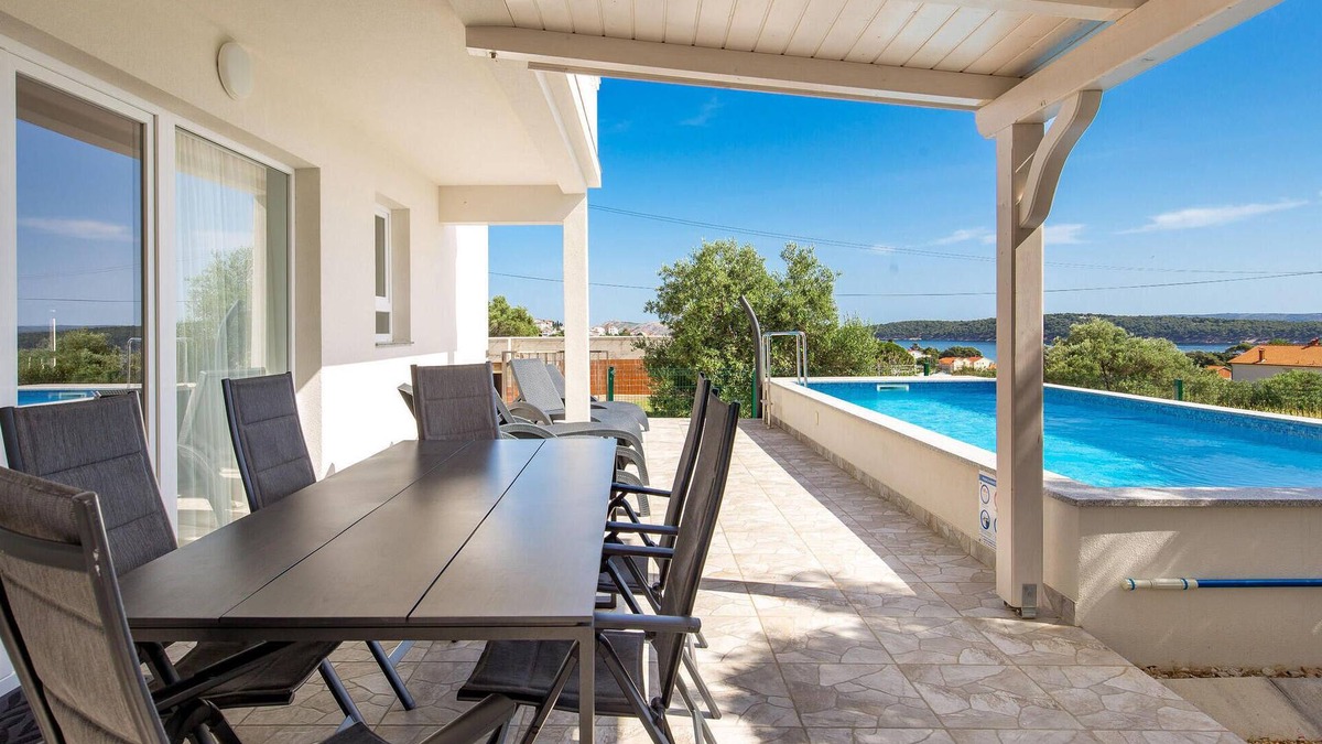 Banjol House | 3 bedroom lovely home in Banjol