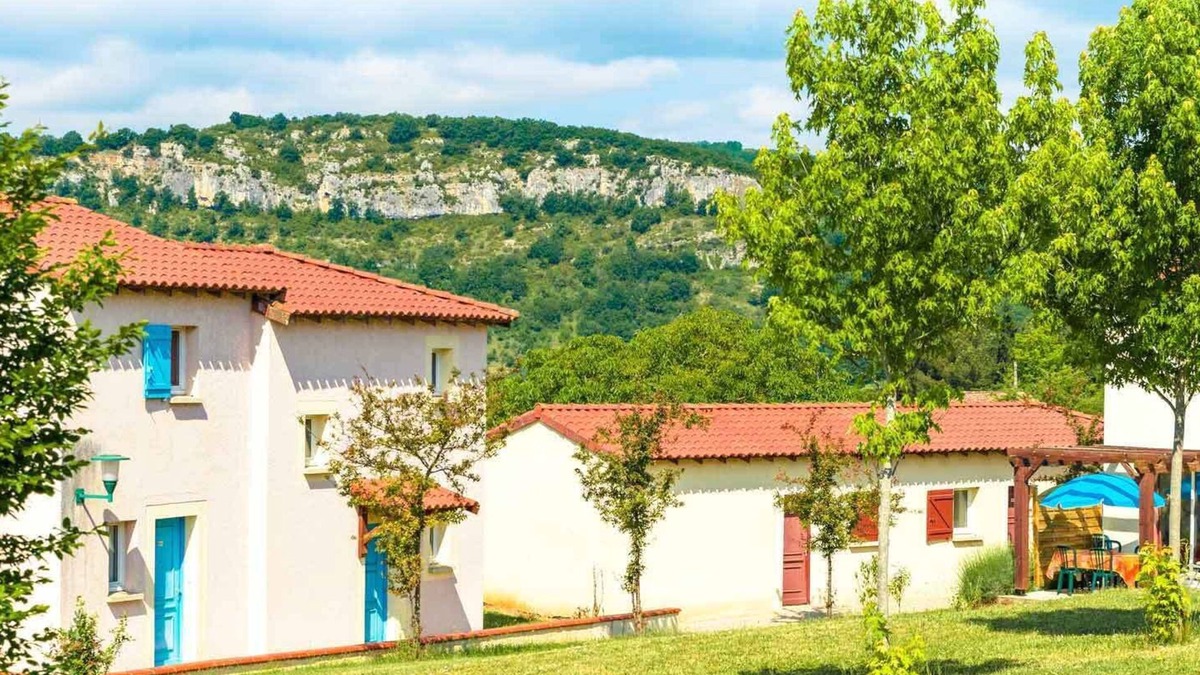 Cajarc House | 3-bedroom maisonette in a residence with swimming pool in Cajarc