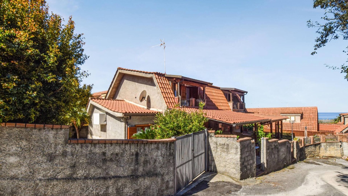 Gizzeria House | 3 bedroom nice home in Gizzeria