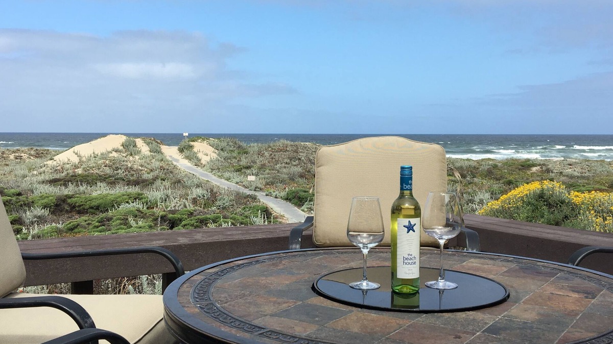 Castroville House | 3 Bedroom Ocean Front (sleeps 6)