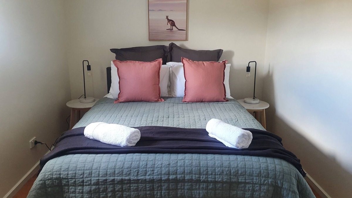 Kyneton House | 3 Bedroom Off-Grid Kyneton