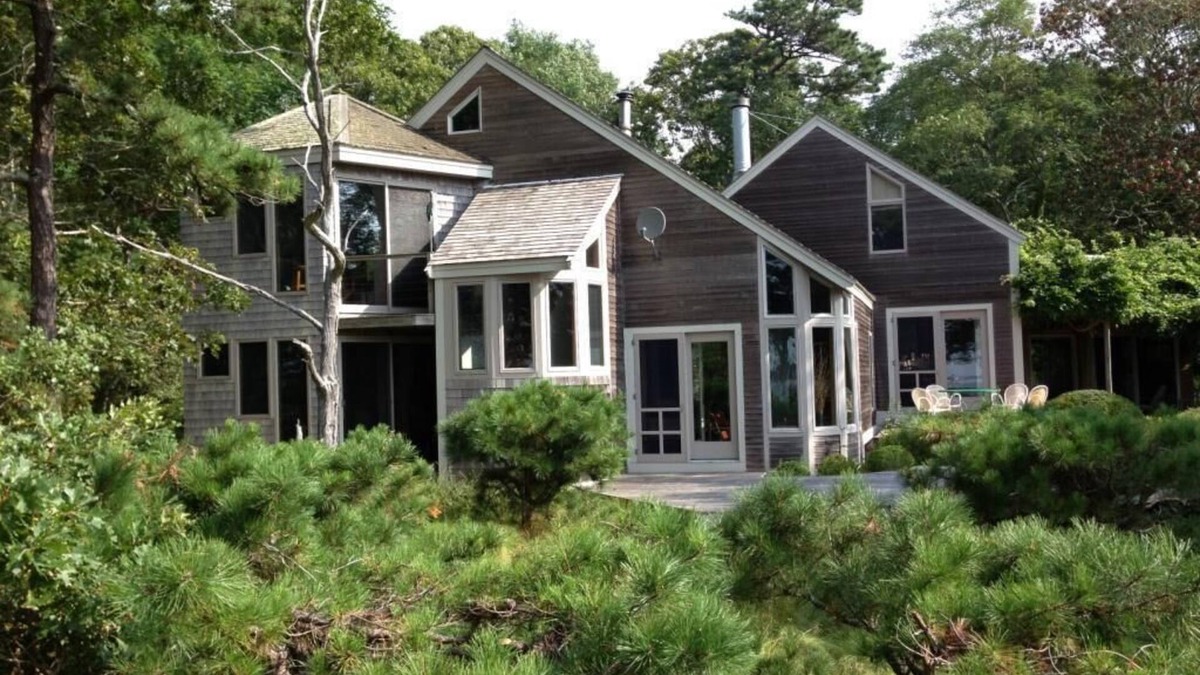 Pleasant Point House | 3 Bedroom On the Bay With Wonderful Views