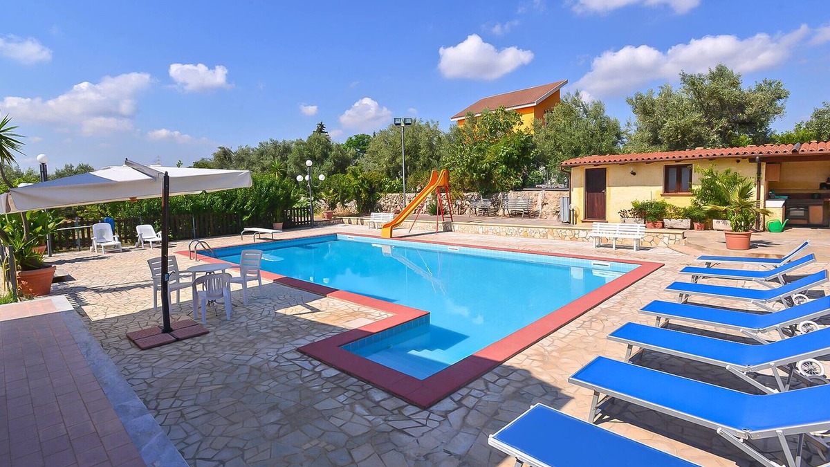 Solarino House | 3 bedroom pet friendly home in Solarino