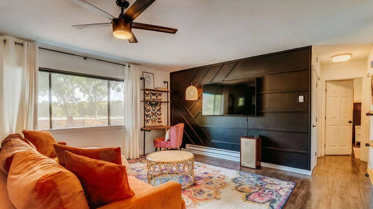Prescott House | 3-bedroom pet friendly Lake home in amazing Prescott with WiFi. Enjoy your stay