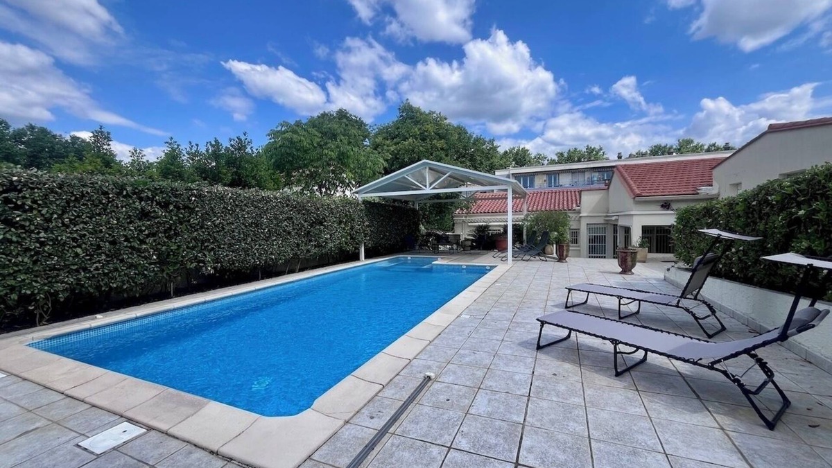 Aiguerelles House | 3 bedroom private vacation home in montpellier