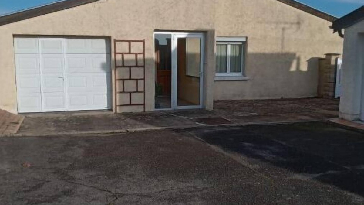 Chateaudun House | 3 Bedroom Private vacation home in ChÃ¢teaudun
