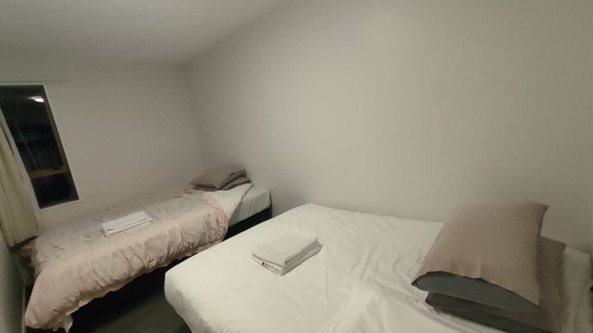 Mount Albert House | 3 Bedroom Small House B