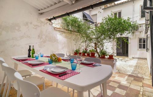 Antequera Apartment | 3 Bedroom Stunning Home In Antequera
