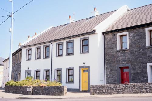 Ballyvaughan House | 3 bedroom Townhouse in the heart of the Burren