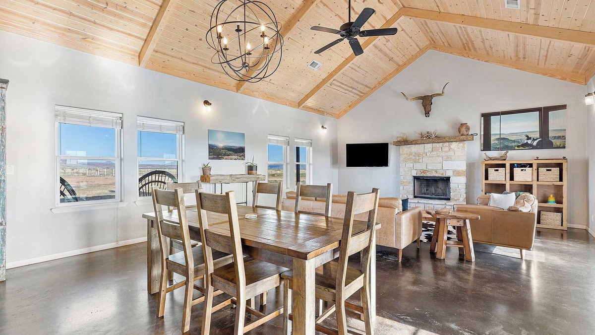 Alpine House | 3-bedroom vacation home near Sul Ross State University