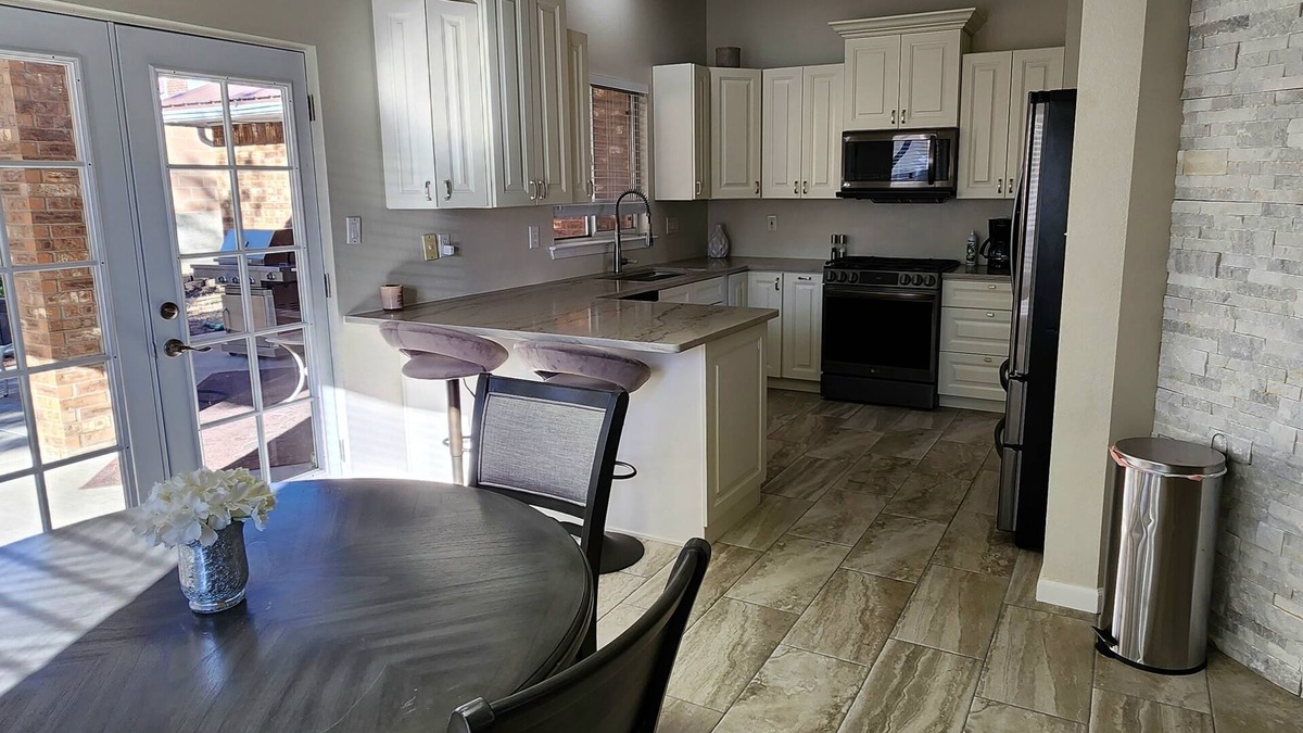 Westgate Heights House | 3-bedroom vacation home 21 minutes from Balloon Fiesta Park
