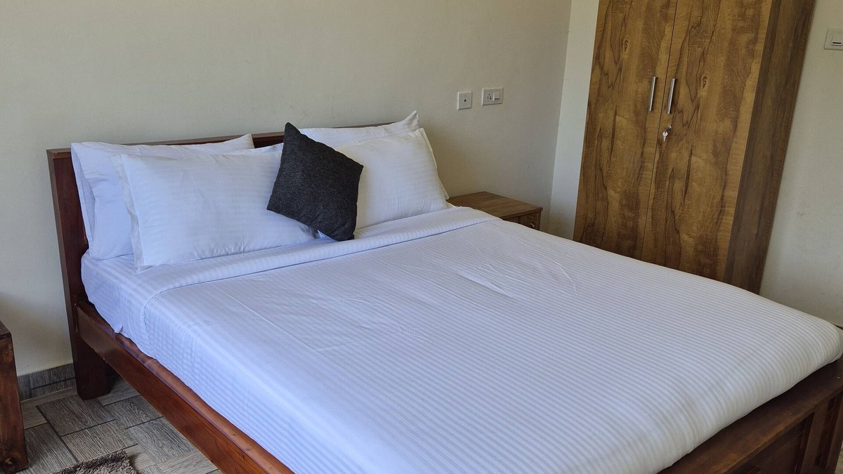 Lakkidi Villa | 3-bedroom villa in charming Kunnathidavaka with AC