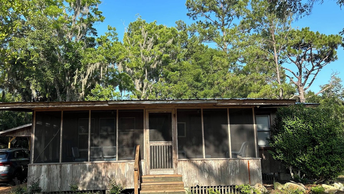 Steinhatchee House | 3 bedroom wood home near the water