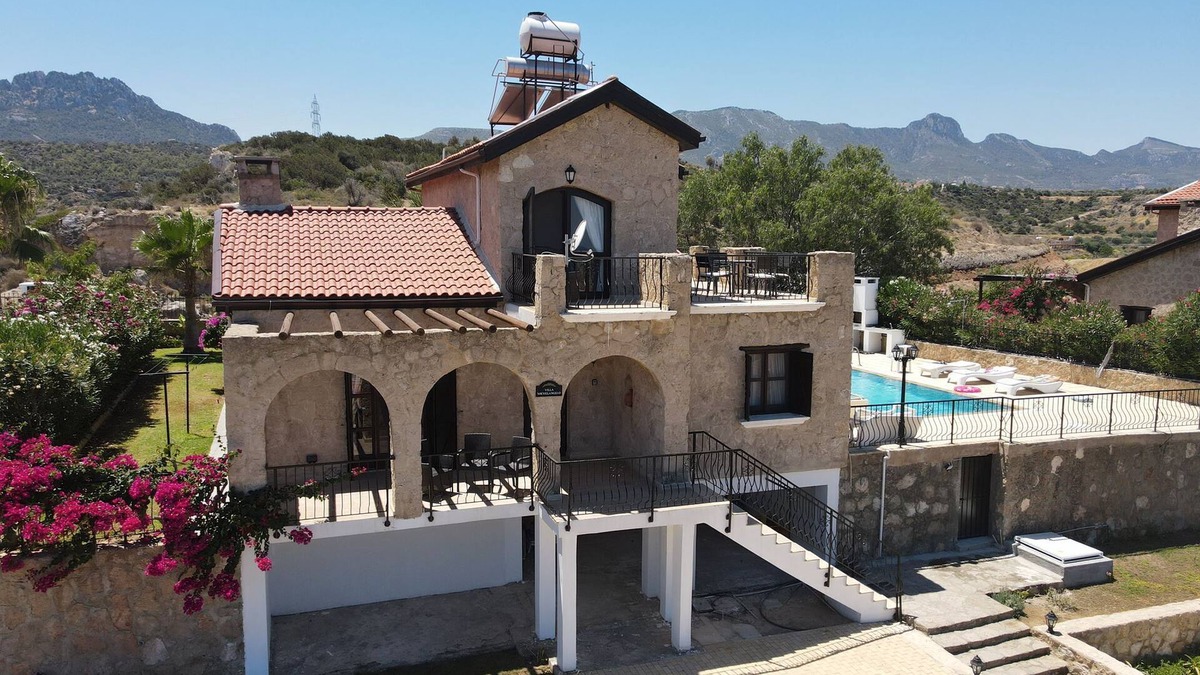 Gozubuyuk Villa | 3 bedroomed villa, private swimming pool and amazing mountain & beach views