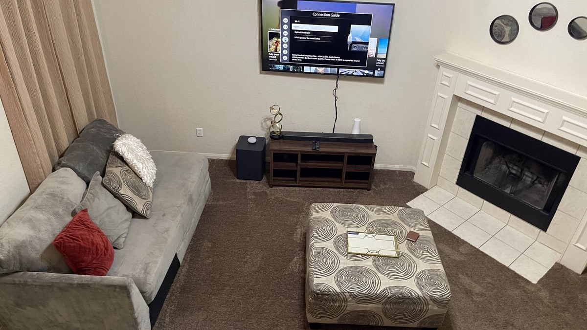 Killeen House | 3 bedrooms and 2.5 bathroom