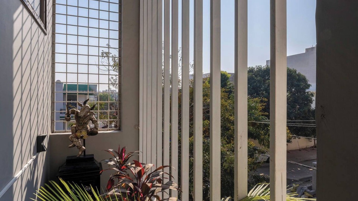 Vaishali Nagar House | 3 BHK luxury art villa Garuda - Lalluji luxe