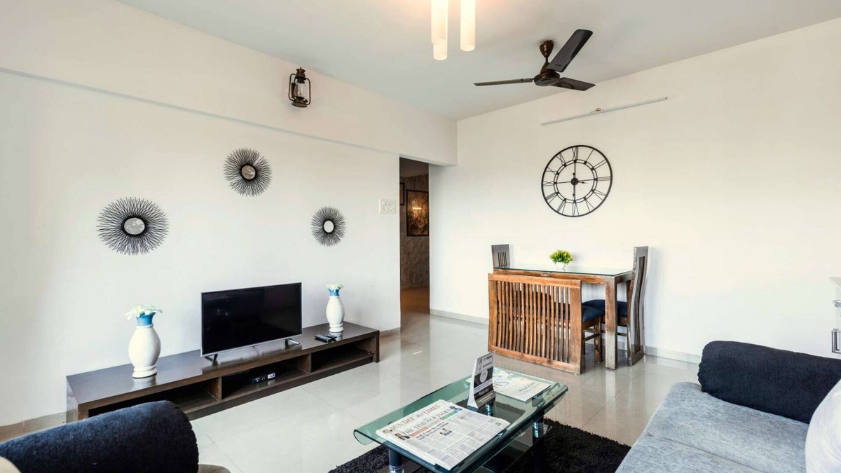 Kandivali East Apartment | 3 BHK SUITE (Gagal Home)