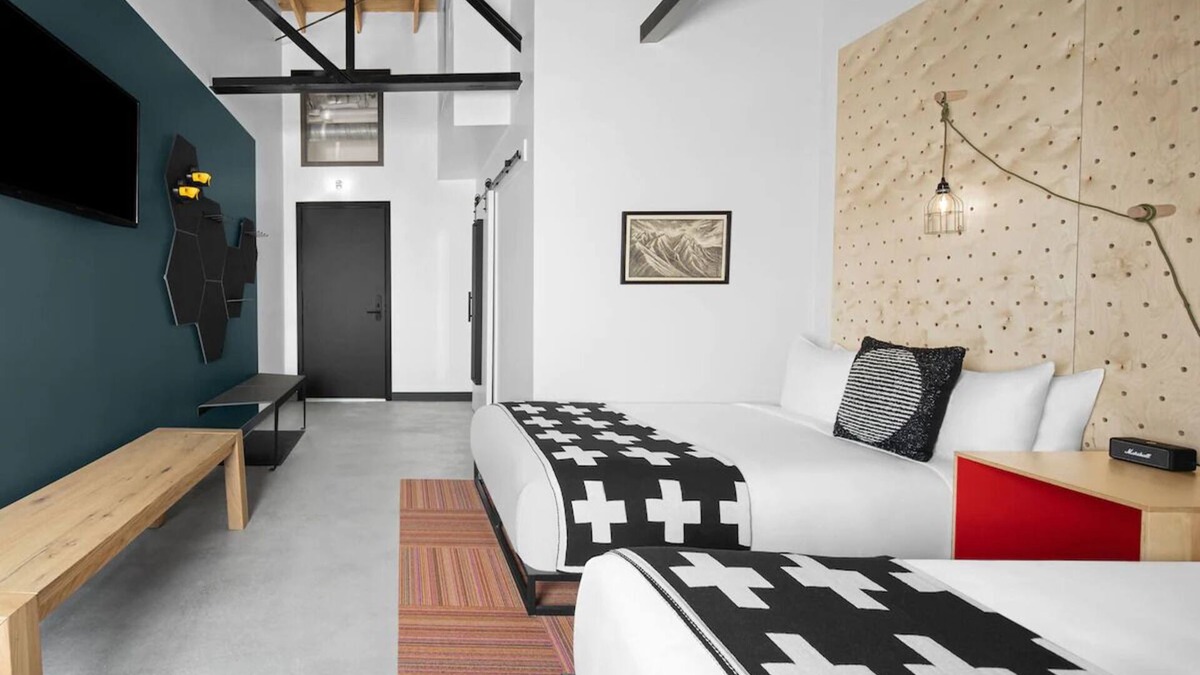 People's Freeway Hotel | 3 Boulder Rooms at evo Hotel, Free Parking & Dog-friendly