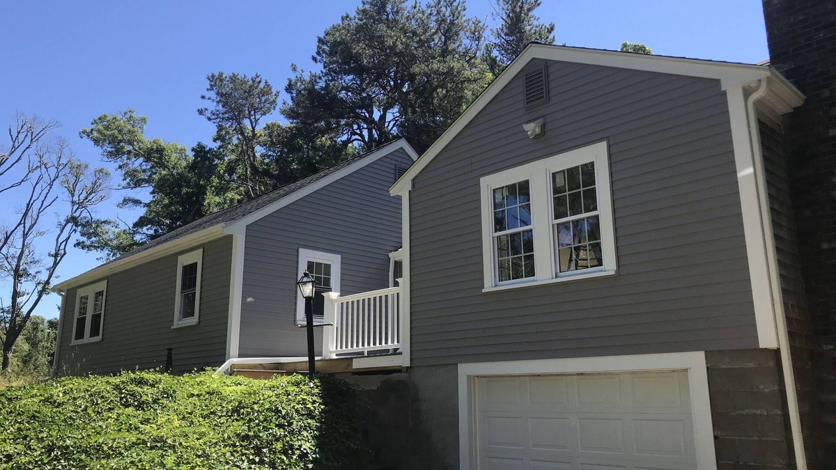 Northwest Harwich House | 3 BR 1.5 Bath Newly Renovated House on the bike trail and close to beaches