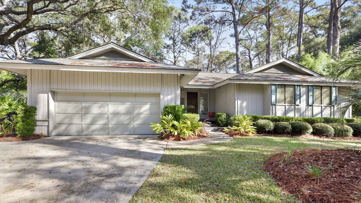 Heritage Woods House | 3 BR/3BA Home + Plus a Bonus BR- Fenced W/Private Pool