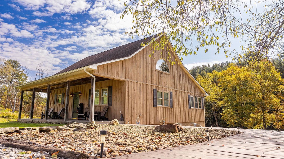Galeton Cabin | 3 BR Black Bear Lodge on Pine Creek w/Hot Tub